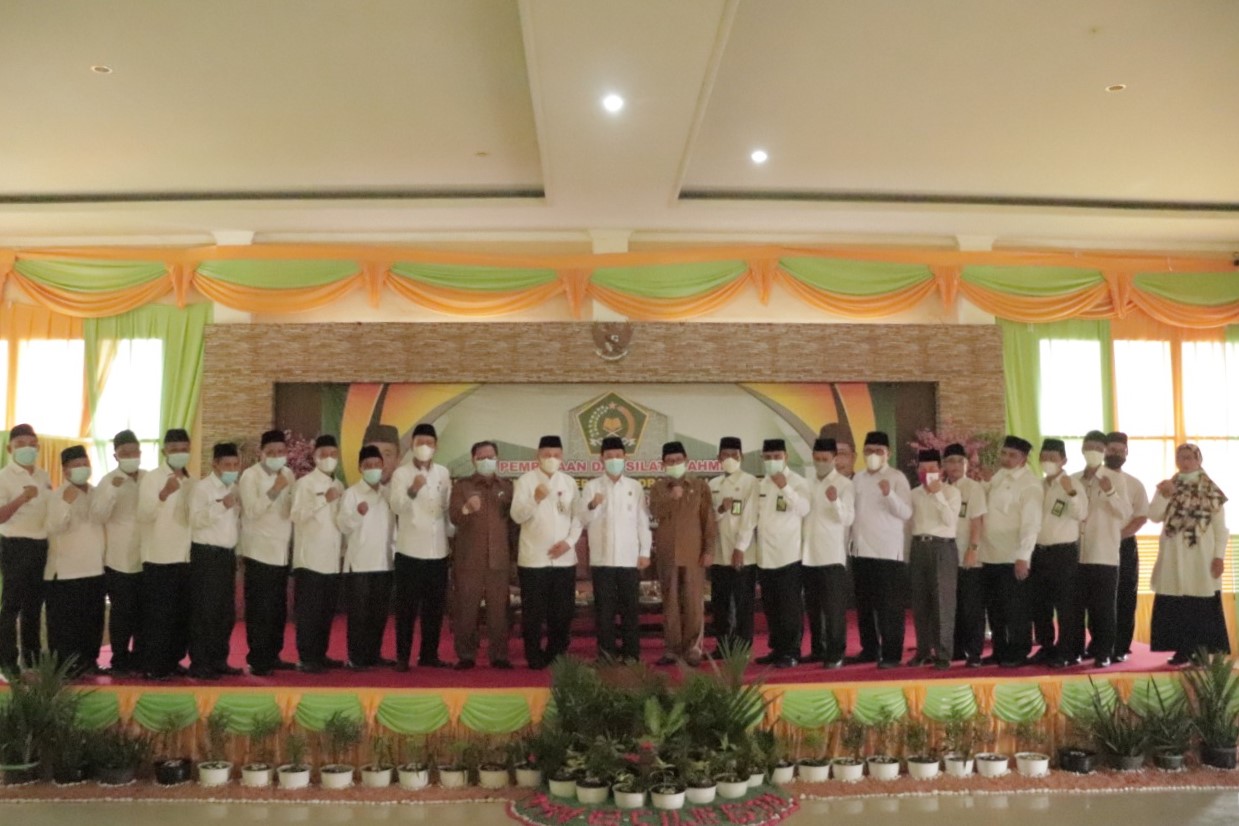 Kakanwil beserta Kabid Penma dan Kepala MAN se-Banten